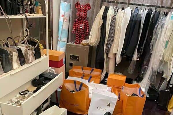 清远回收一线品牌衣服